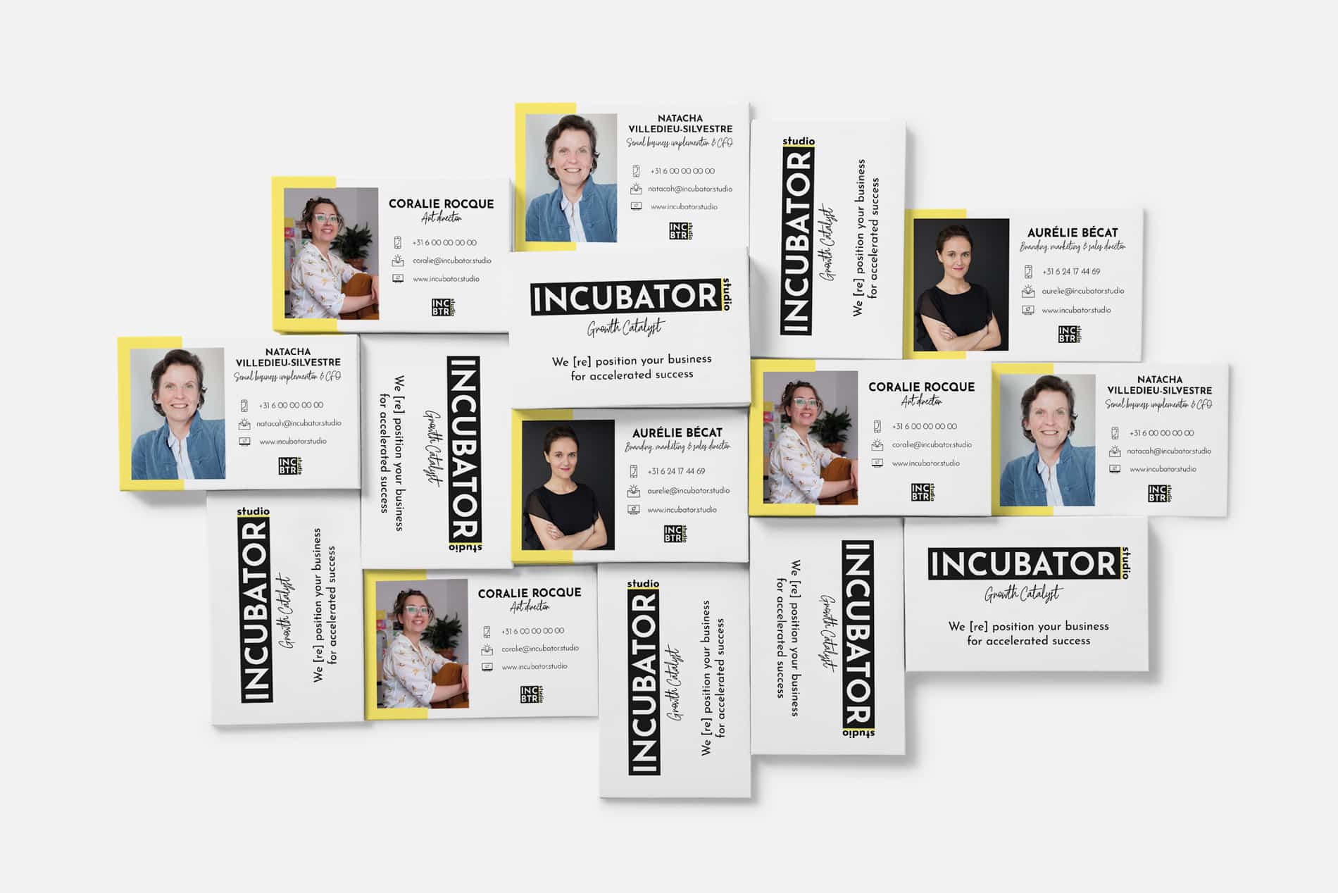 incubator-studio-business-card-mockup